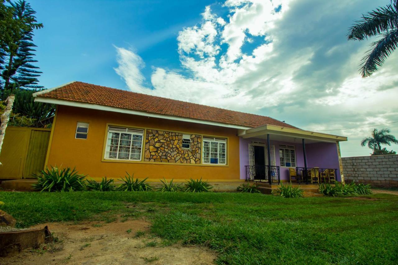 Nice Guest House Jinja Ngoại thất bức ảnh